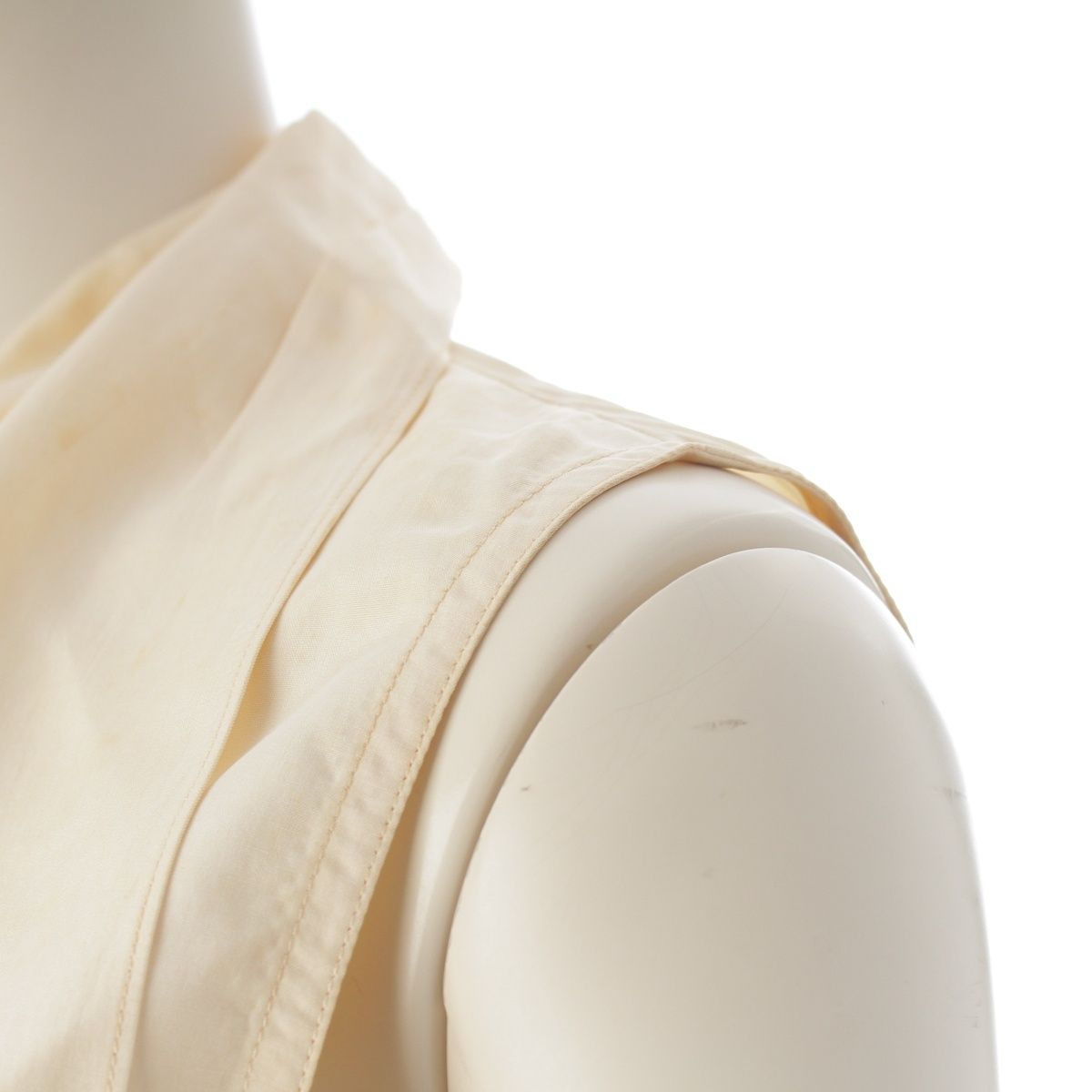 Chanel Silk Vintage CC Logo Sleeveless Blouse 60 Natural Ivory 34 — view 6