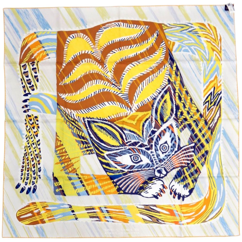 Hermes Carre 90 Double Face le Chat Silk Jaune Scarf Yellow — view 3