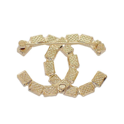 Chanel CC Logo Brooch Metal Crystal Gold — view 6