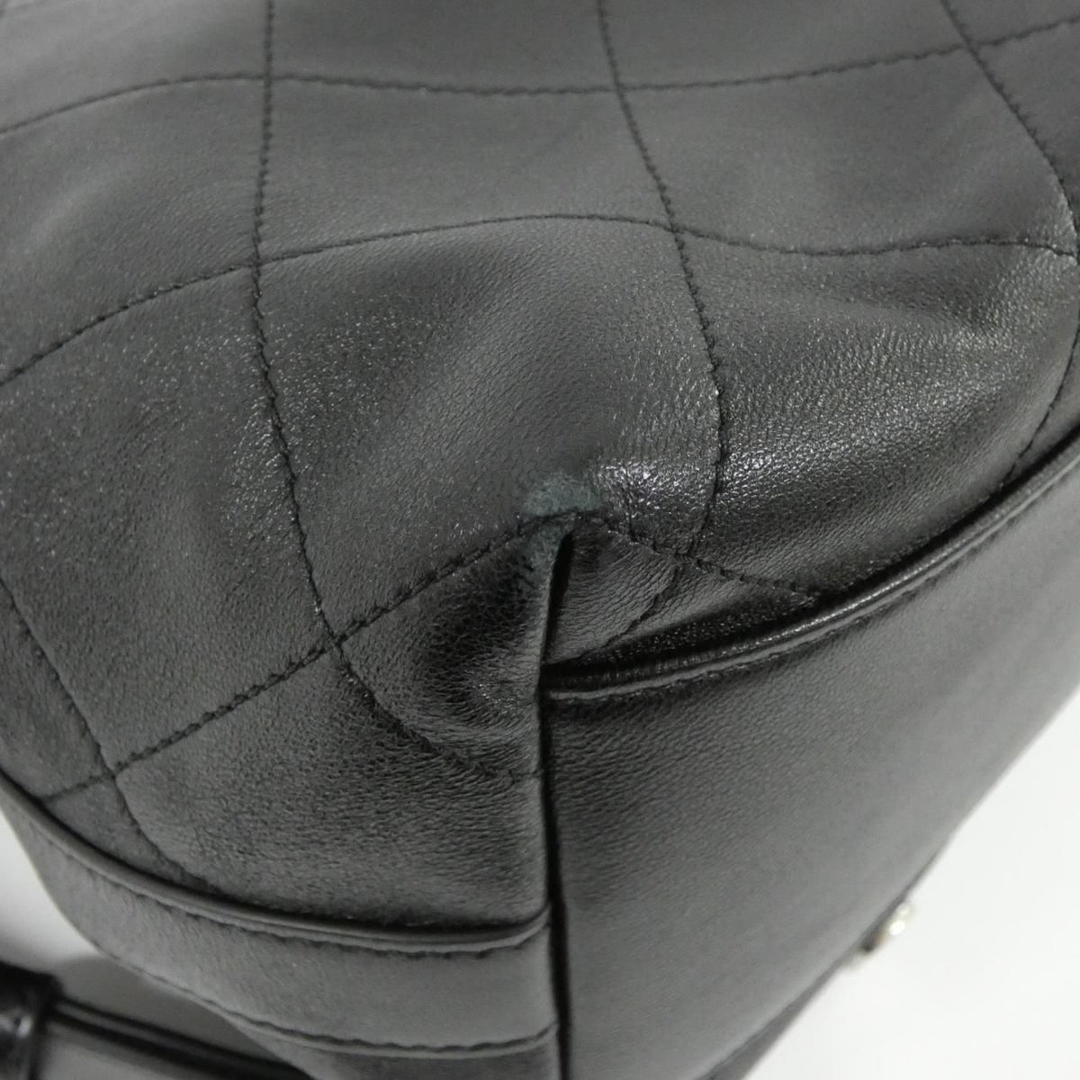 Chanel Shoulder Bag Black — view 3