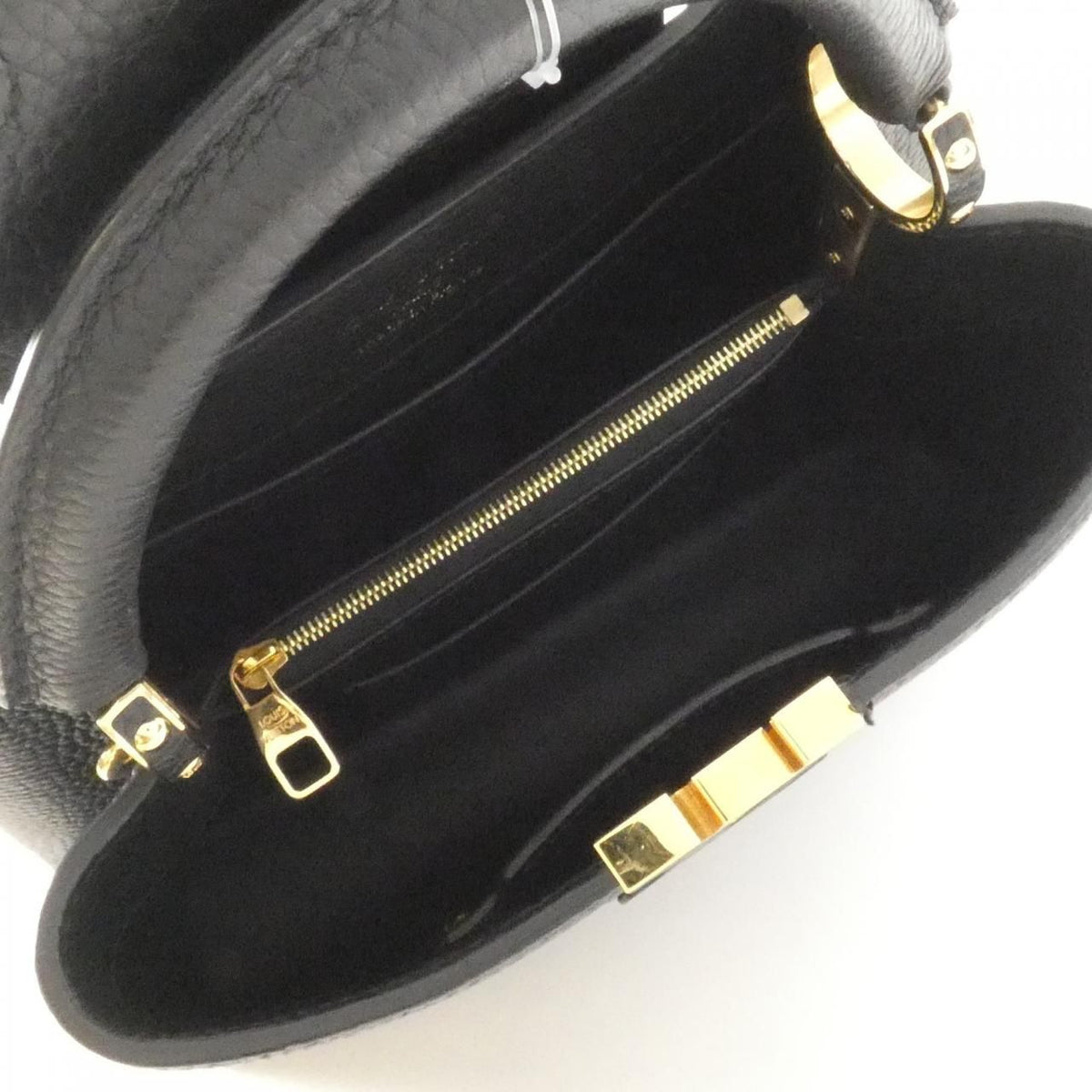 Louis Vuitton Capucines BB — view 7
