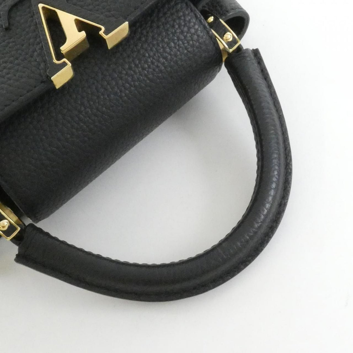 Louis Vuitton Capucines BB — view 6
