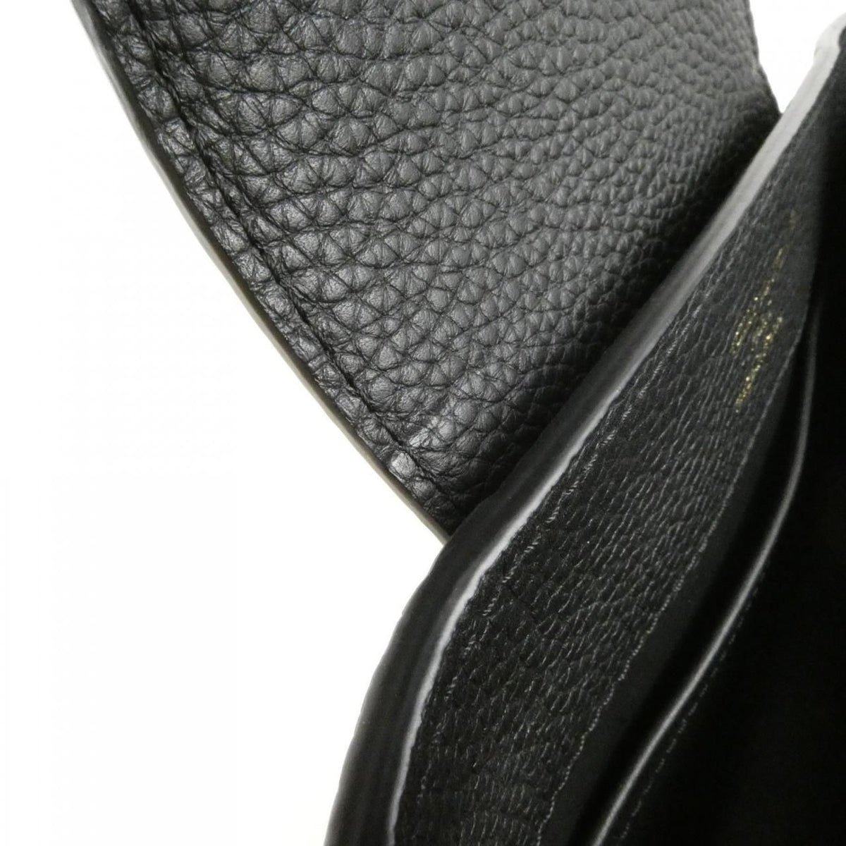 Louis Vuitton Capucines BB — view 8