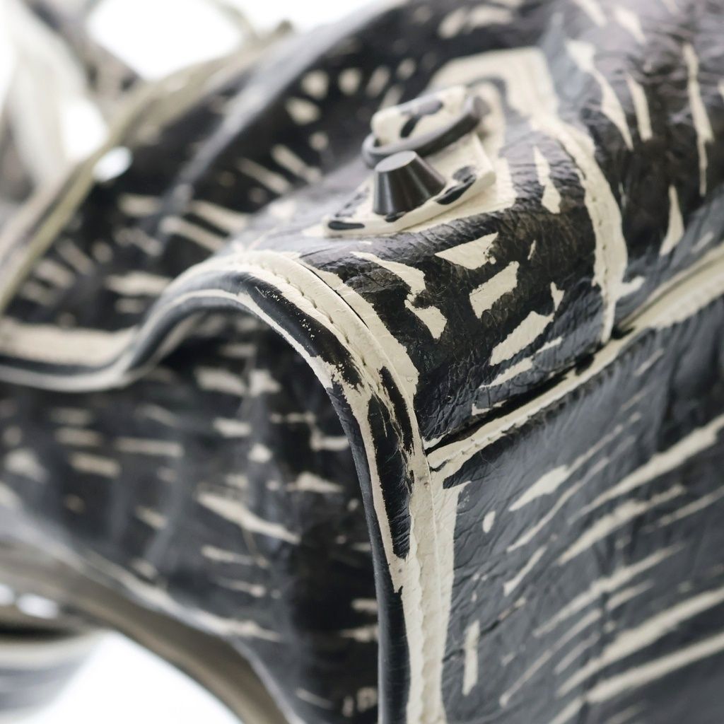 Balenciaga le City Bag White Snow Semi Shiny Arena Lambskin Black Mark Print — view 5