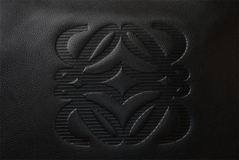 Loewe Shoulder Bag Vintage Anagram Leather Black — view 5