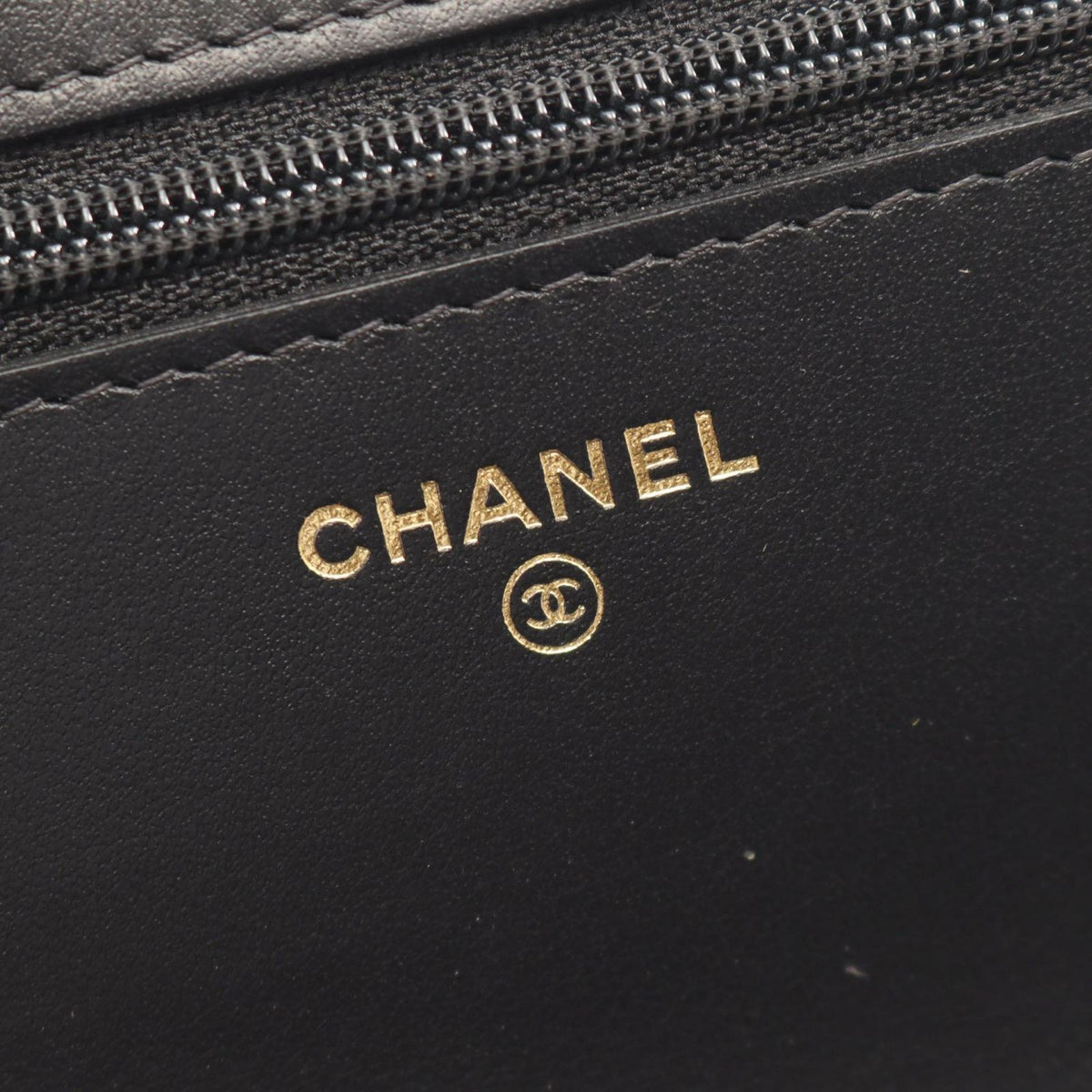 Chanel Shoulder Bag 2.55 Quilted Mini Black Calfskin Chain Wallet — view 4