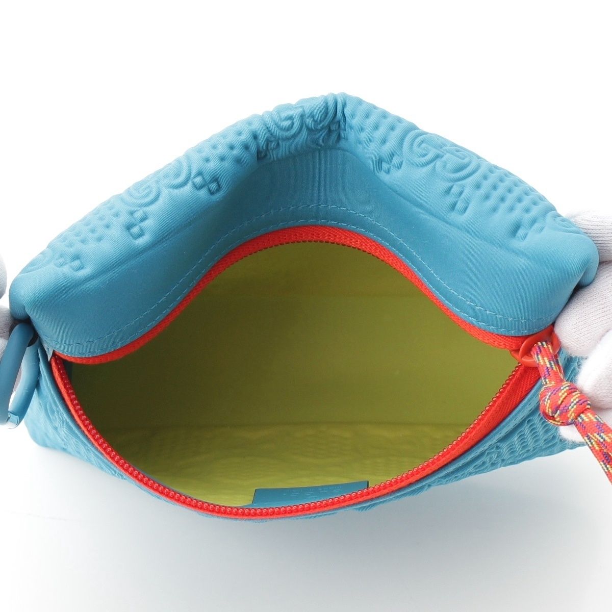 Gucci GG Scuba Small Clutch Pouch Blue — view 6