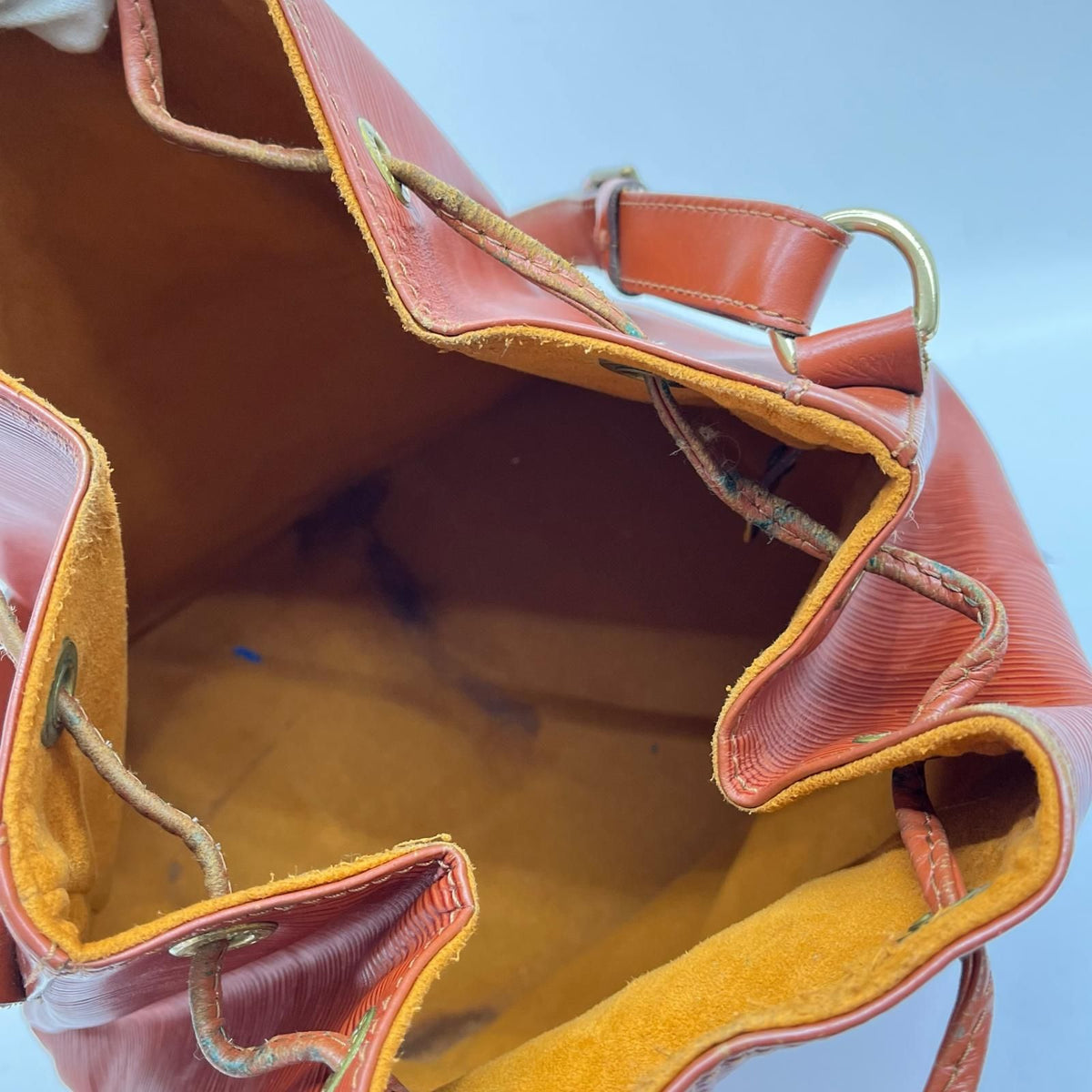 Louis Vuitton Shoulder Bag Epi Leather Noe Brown — view 6