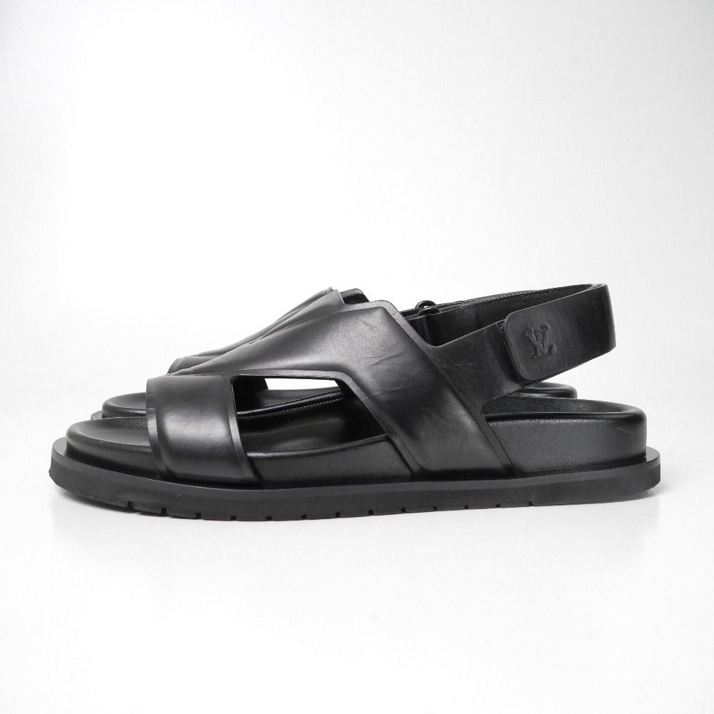 Louis Vuitton LV Oasis Sandals LV Logo Back Strap 7 — view 2