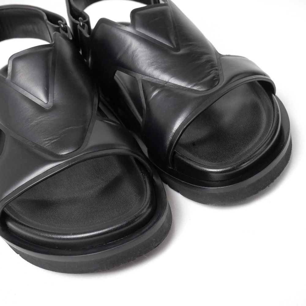 Louis Vuitton LV Oasis Sandals LV Logo Back Strap 7 — view 5