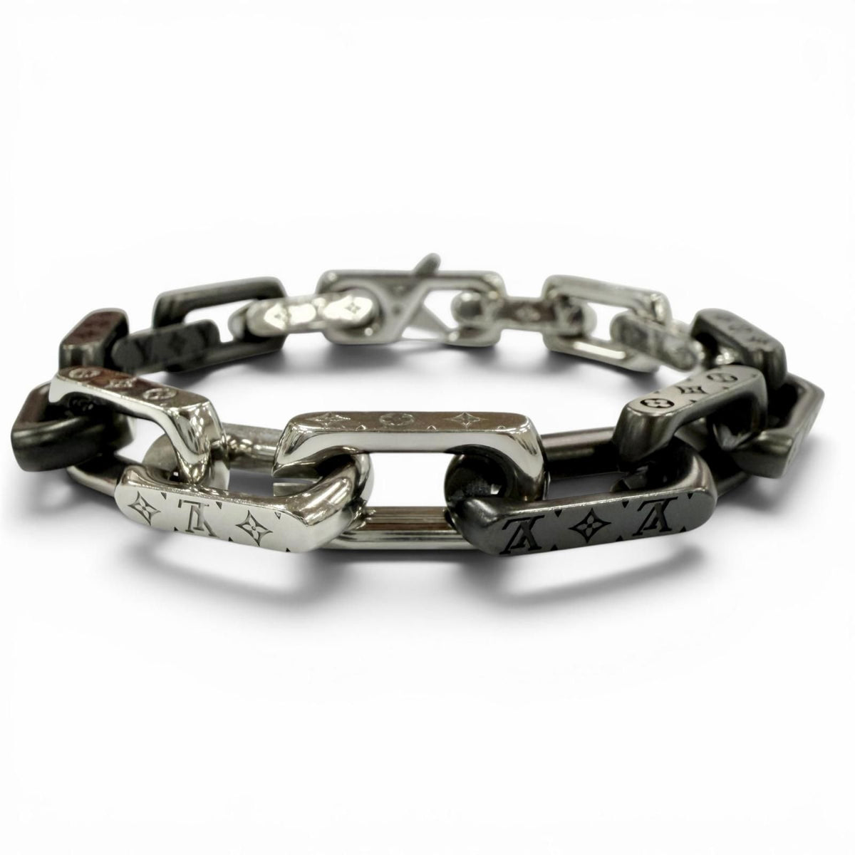 Louis Vuitton Bracelet Monogram Chain Wrist Circumference 19 Silver Black — view 2