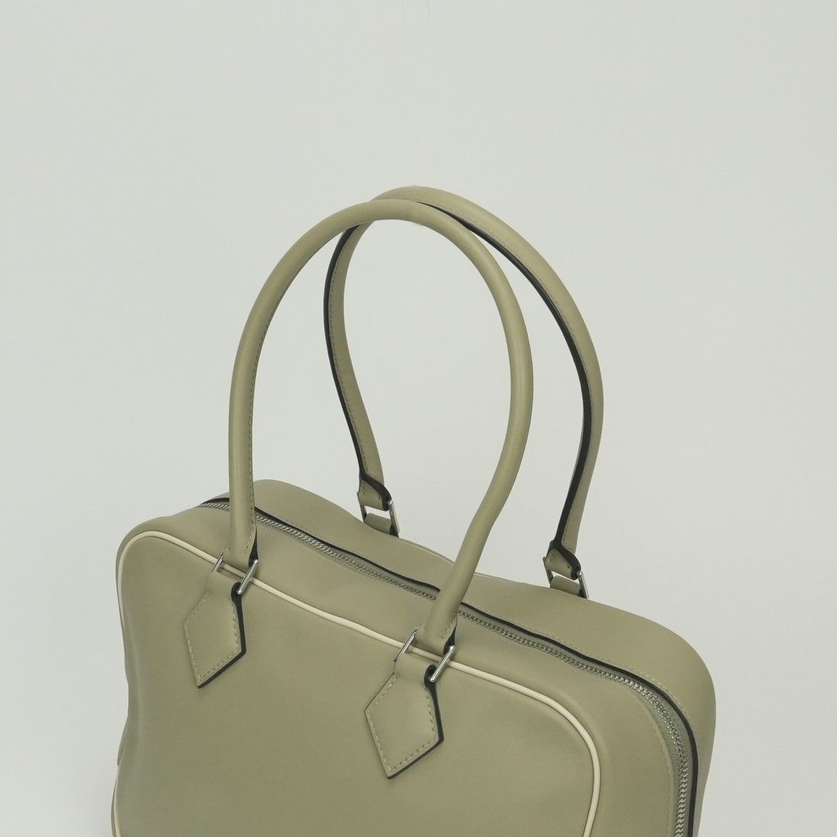Hermes Plume 28 Tote Swift Sauge Cles Craie Green Beige Silver Handbag Veau — view 4