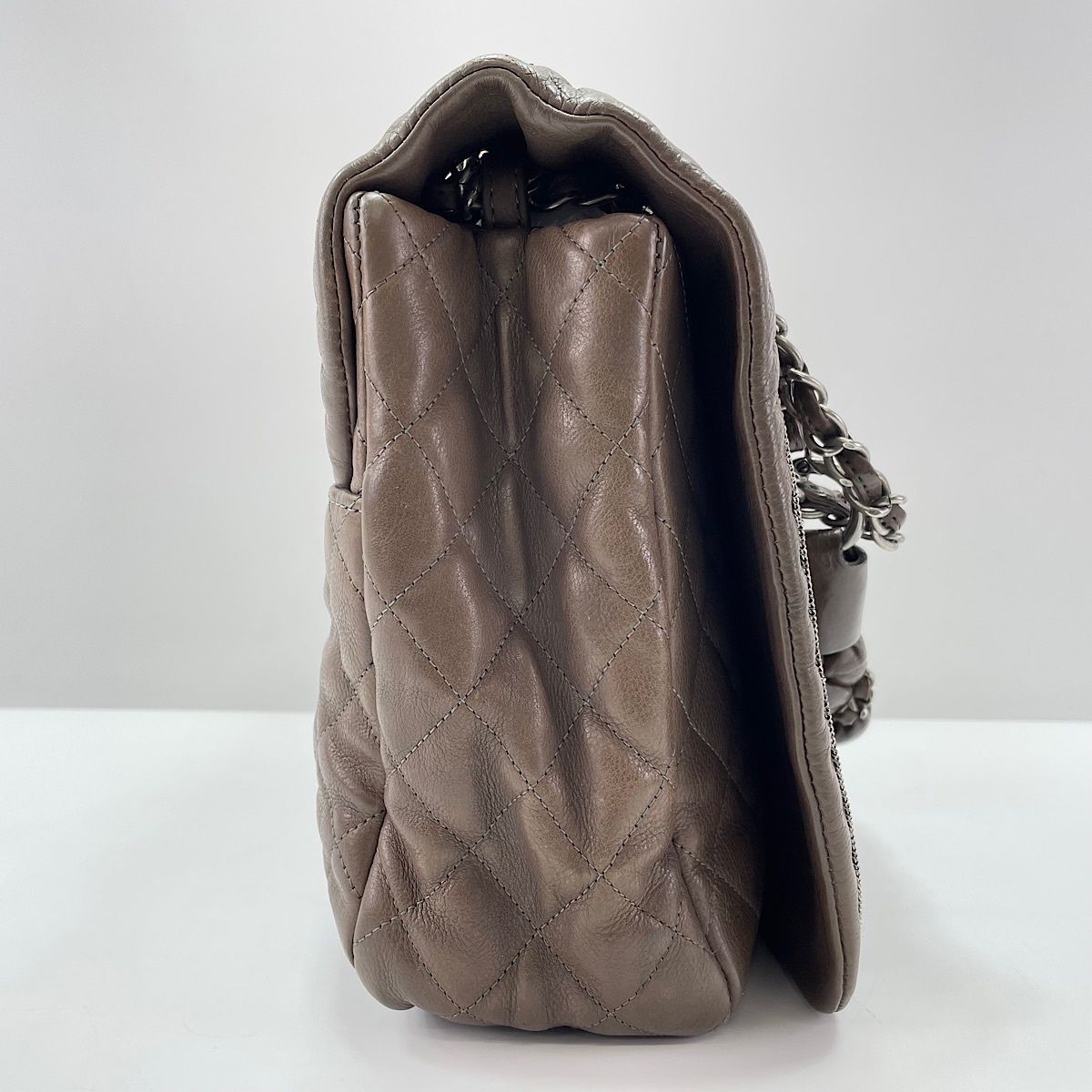 Chanel Shoulder Bag Quilted — view 5