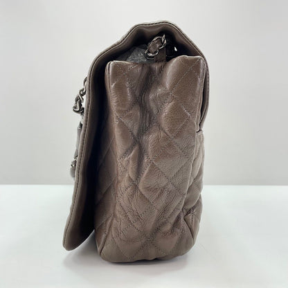 Chanel Shoulder Bag Quilted — view 4