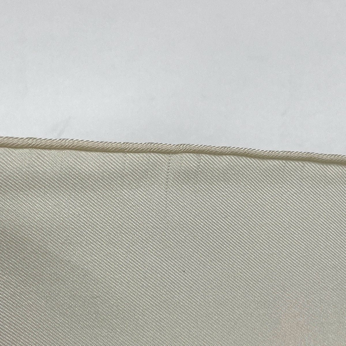Hermes Carre 90 la Musique Des Spheres Music Played By Scarf Silk White — view 4