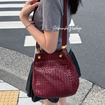 Bottega Veneta Intrecciato Shoulder Bag Leather Bordeaux Red Gold Vintage — view 2