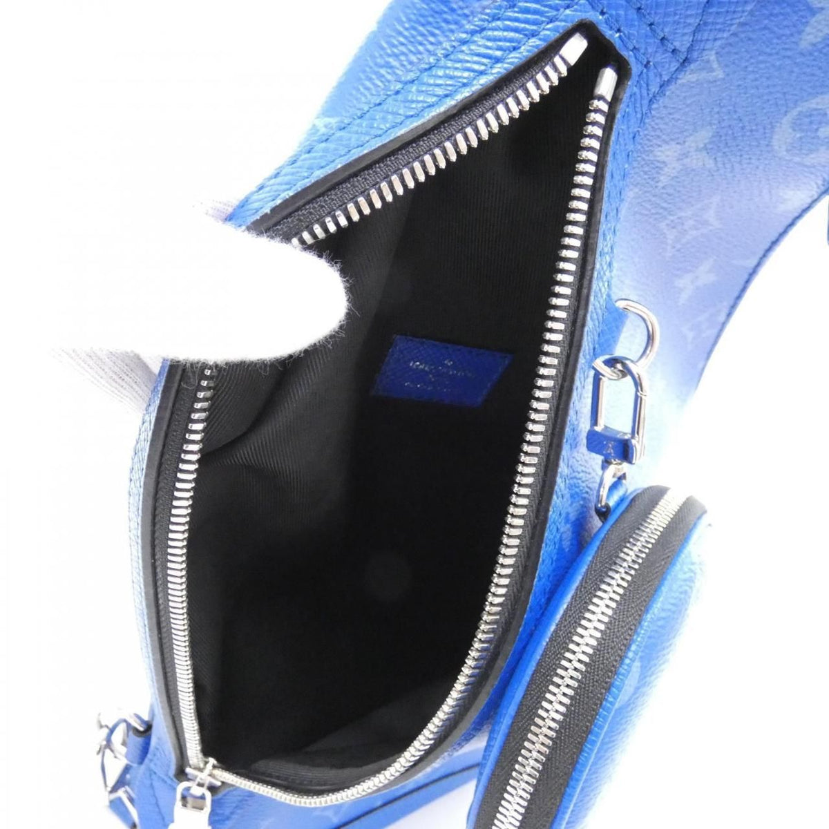 Louis Vuitton Taiga Rama Duo Slingback Shoulder Bag — view 7