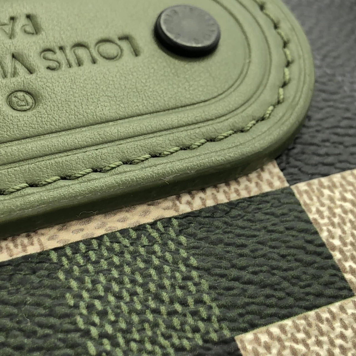 Louis Vuitton Damoflage LV Trail Messenger Shoulder Bag — view 4