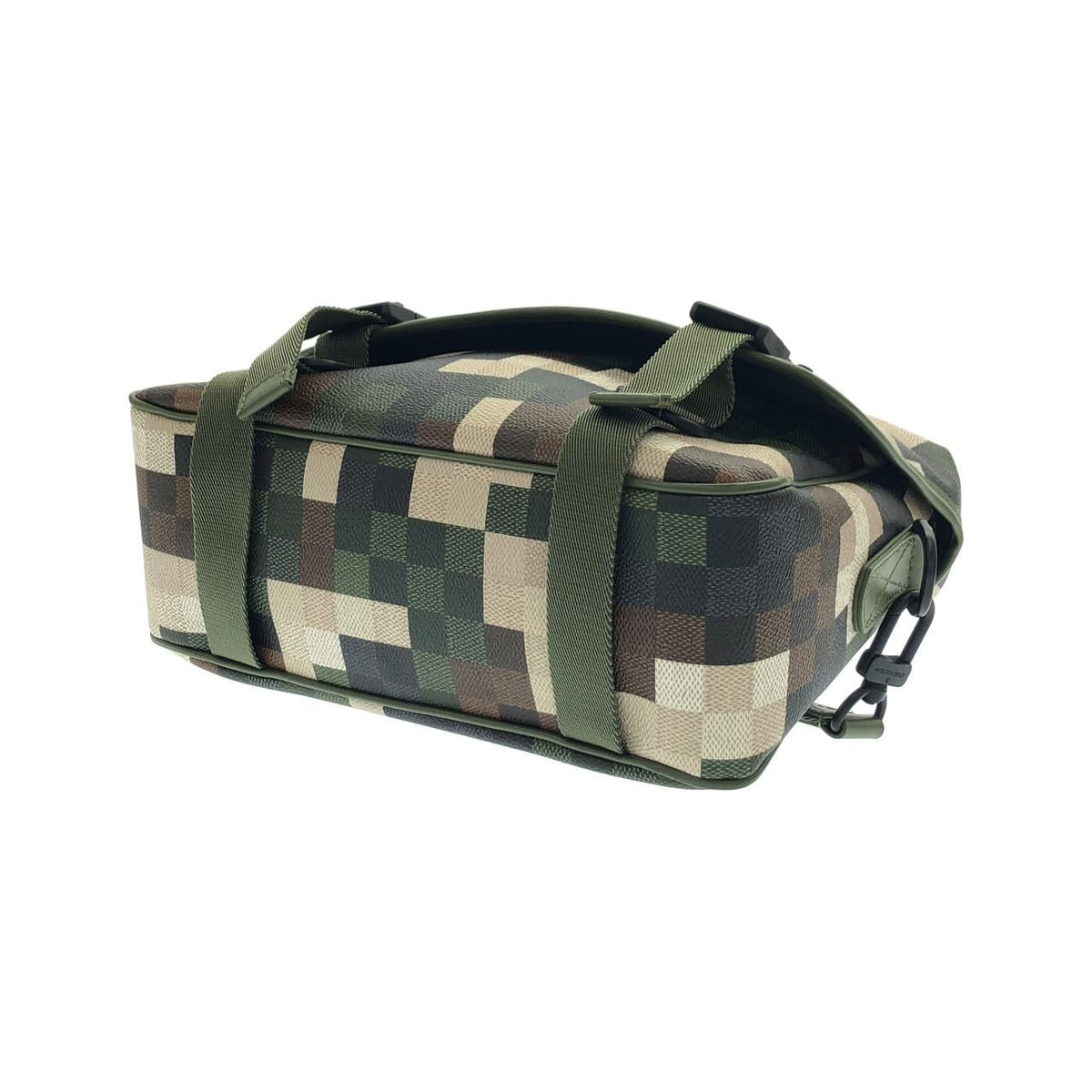 Louis Vuitton Damoflage LV Trail Messenger Shoulder Bag — view 3