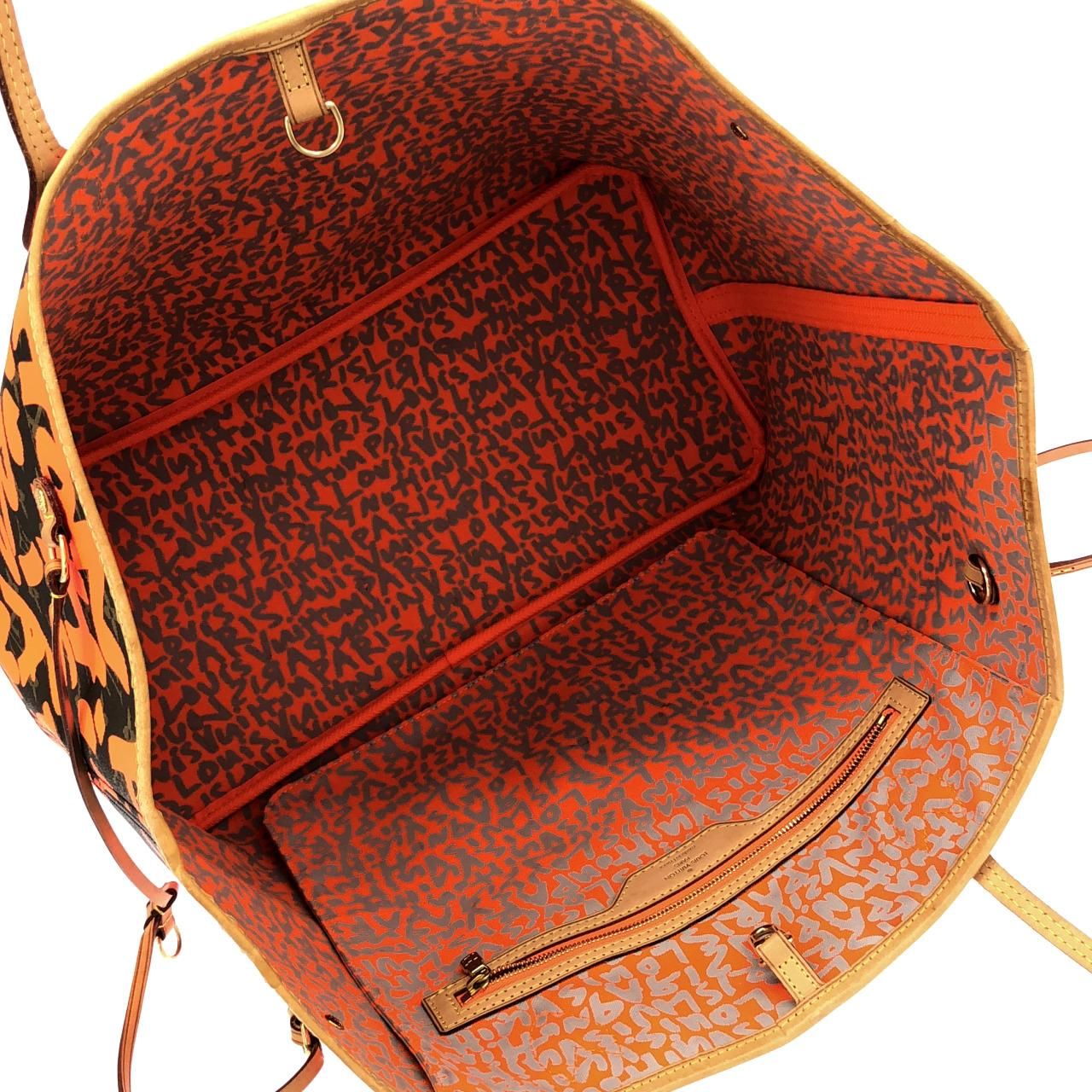 Louis Vuitton Monogram Graffiti Neverfull GM — view 8
