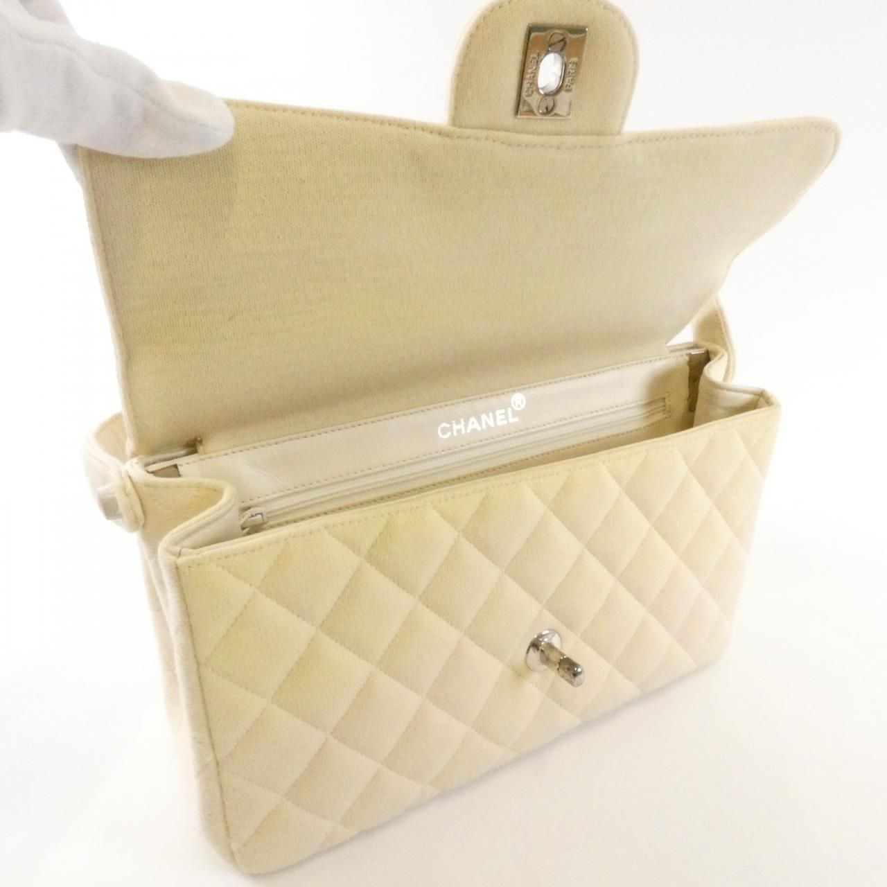 Chanel Bag Handbag Ivory — view 7
