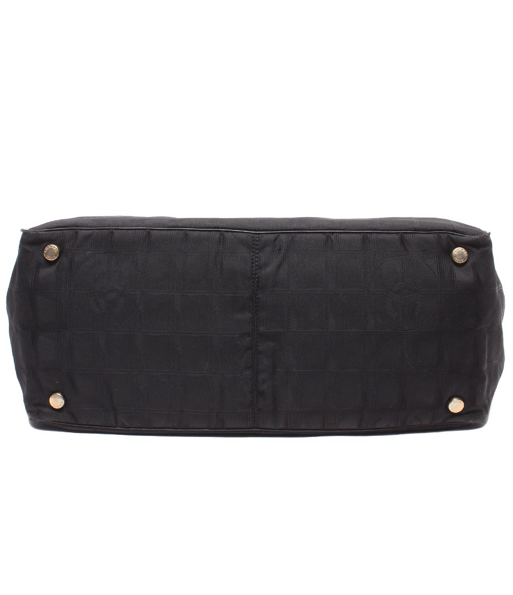 Chanel Tote Bag Gold New Travel Line MM — view 4