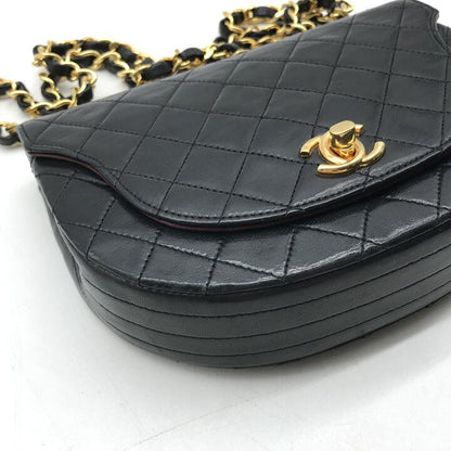 Chanel CC Logo Chain Shoulder Bag Lambskin Leather Turnlock Black — view 5