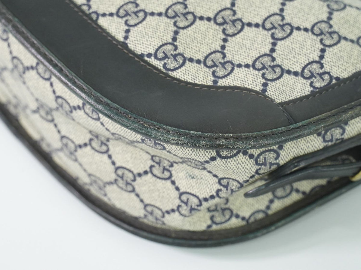 Gucci Vintage GG Supreme Shoulder Bag Pochette Navy — view 7