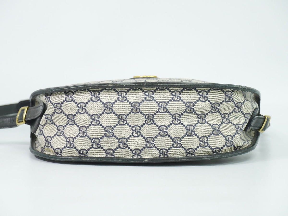 Gucci Vintage GG Supreme Shoulder Bag Pochette Navy — view 3