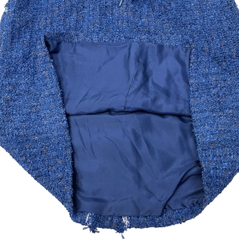 Chanel 05c CC Logo Tweed Skirt 38 Blue — view 4
