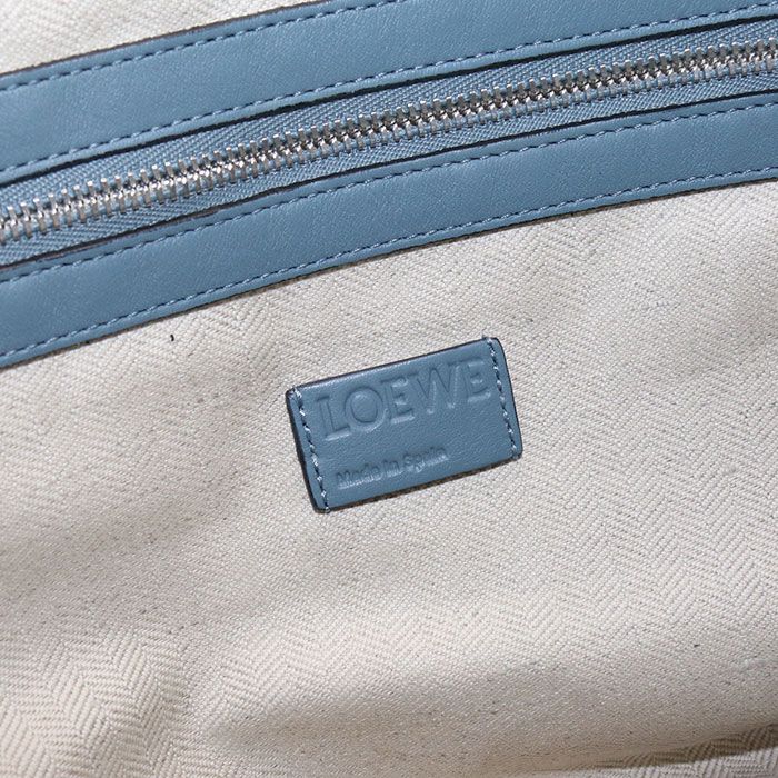 Loewe Shoulder Bag Flamenco Calfskin — view 4