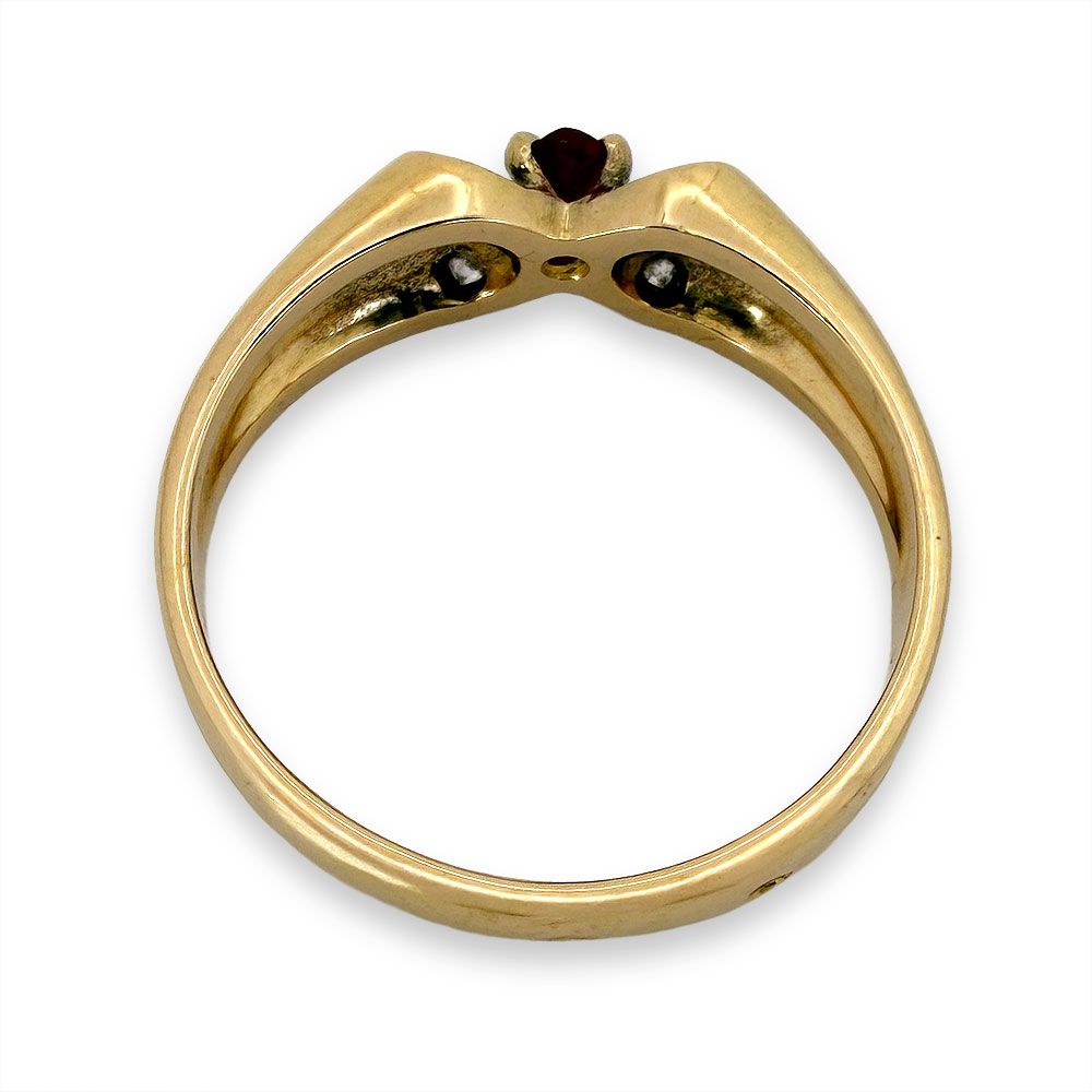 Van Cleef & Arpels Celia Ruby Diamond Ring — view 2