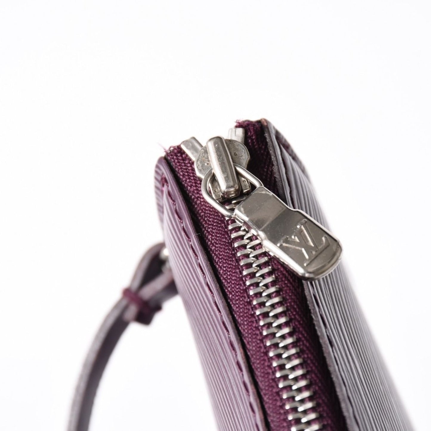 Louis Vuitton Pochette Accessoires Pouch Epi Purple Silver — view 7