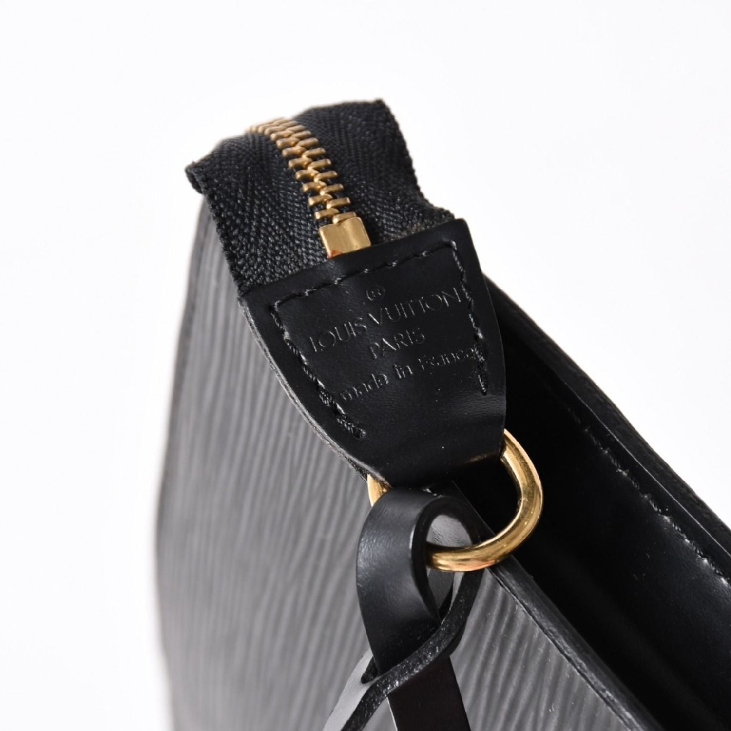 Louis Vuitton Pochette Accessoires Pouch Epi Black Gold — view 6