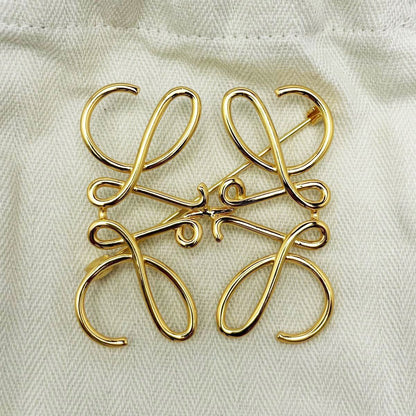 Loewe Brooch Anagram Gold 111.25.020 — view 2