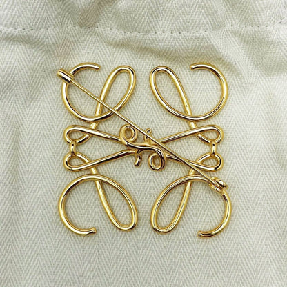 Loewe Brooch Anagram Gold 111.25.020 — view 3
