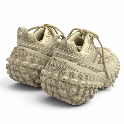 Balenciaga Bouncer Logo Mesh Lace Up Low-Cut Sneakers Beige — view 3