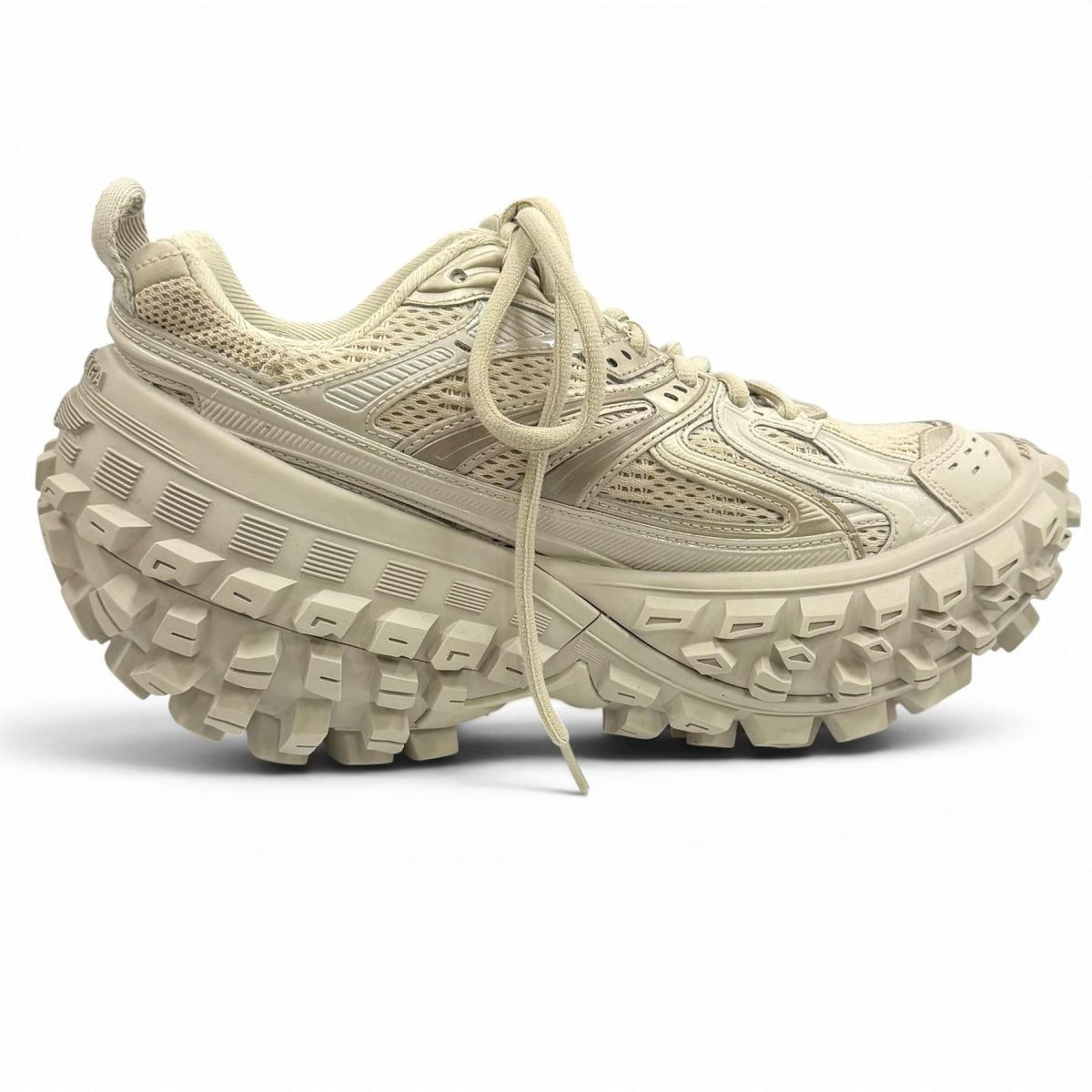 Balenciaga Bouncer Logo Mesh Lace Up Low-Cut Sneakers Beige — view 6