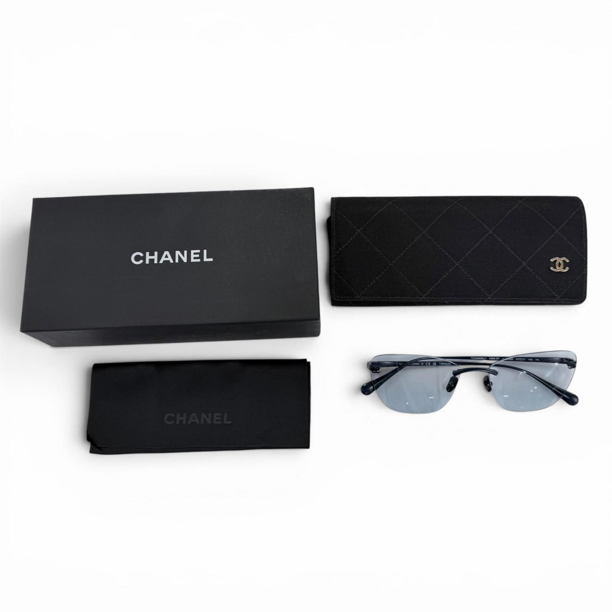 Chanel Sunglasses Navy — view 2