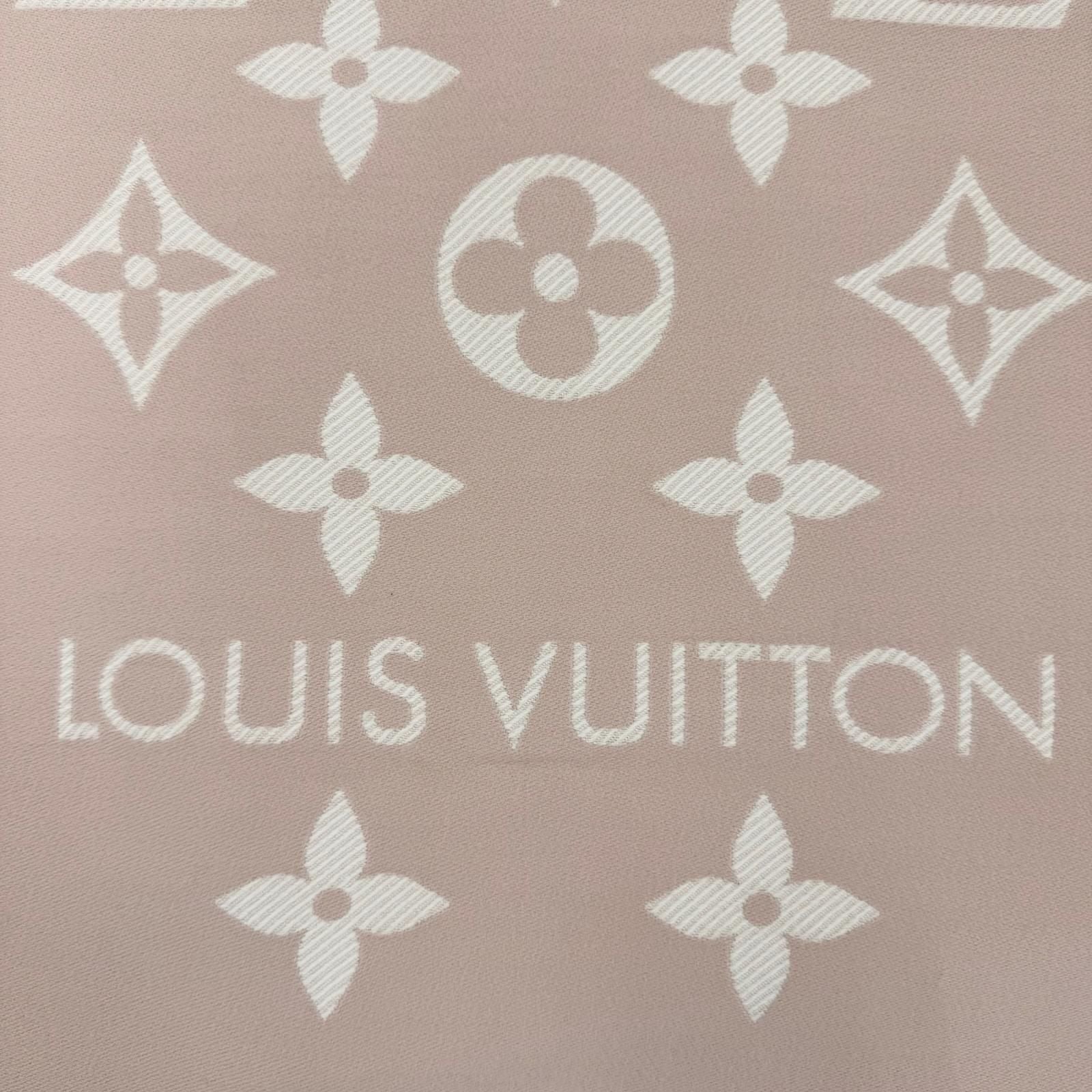 Louis Vuitton Scarf LV Essential 100% Wool Beige Rose 170 34 — view 5