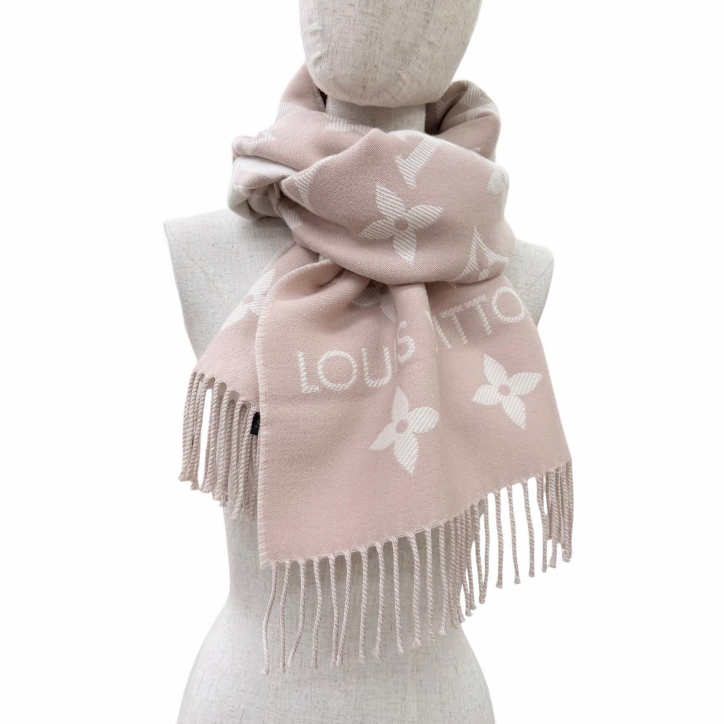 Louis Vuitton Scarf LV Essential 100% Wool Beige Rose 170 34 — view 4