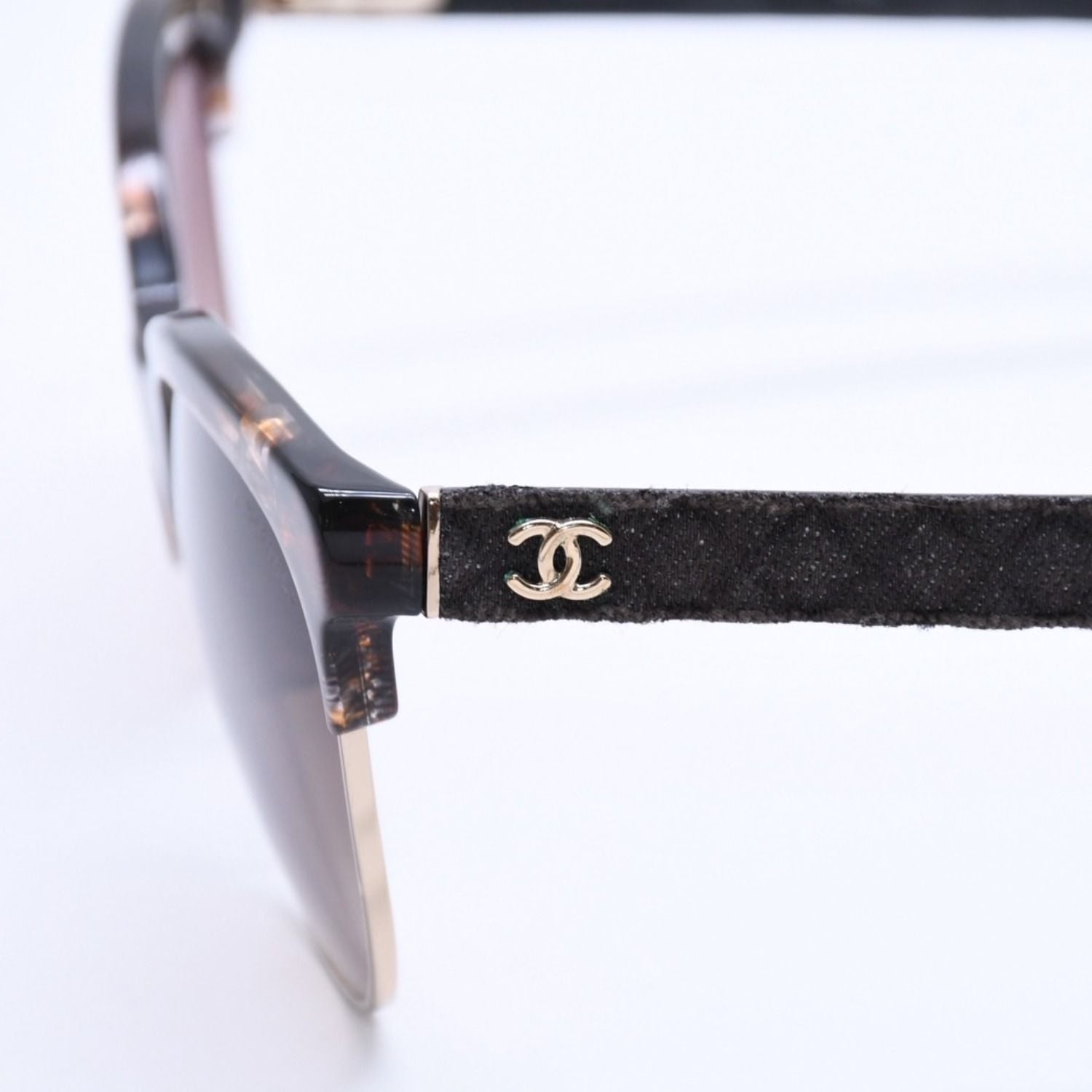 Chanel Sunglasses Eyewear S5 CC Logo Quilted Temple — view 6