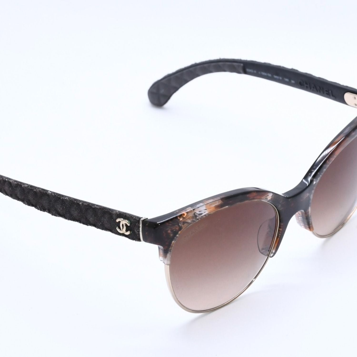 Chanel Sunglasses Eyewear S5 CC Logo Quilted Temple — view 3