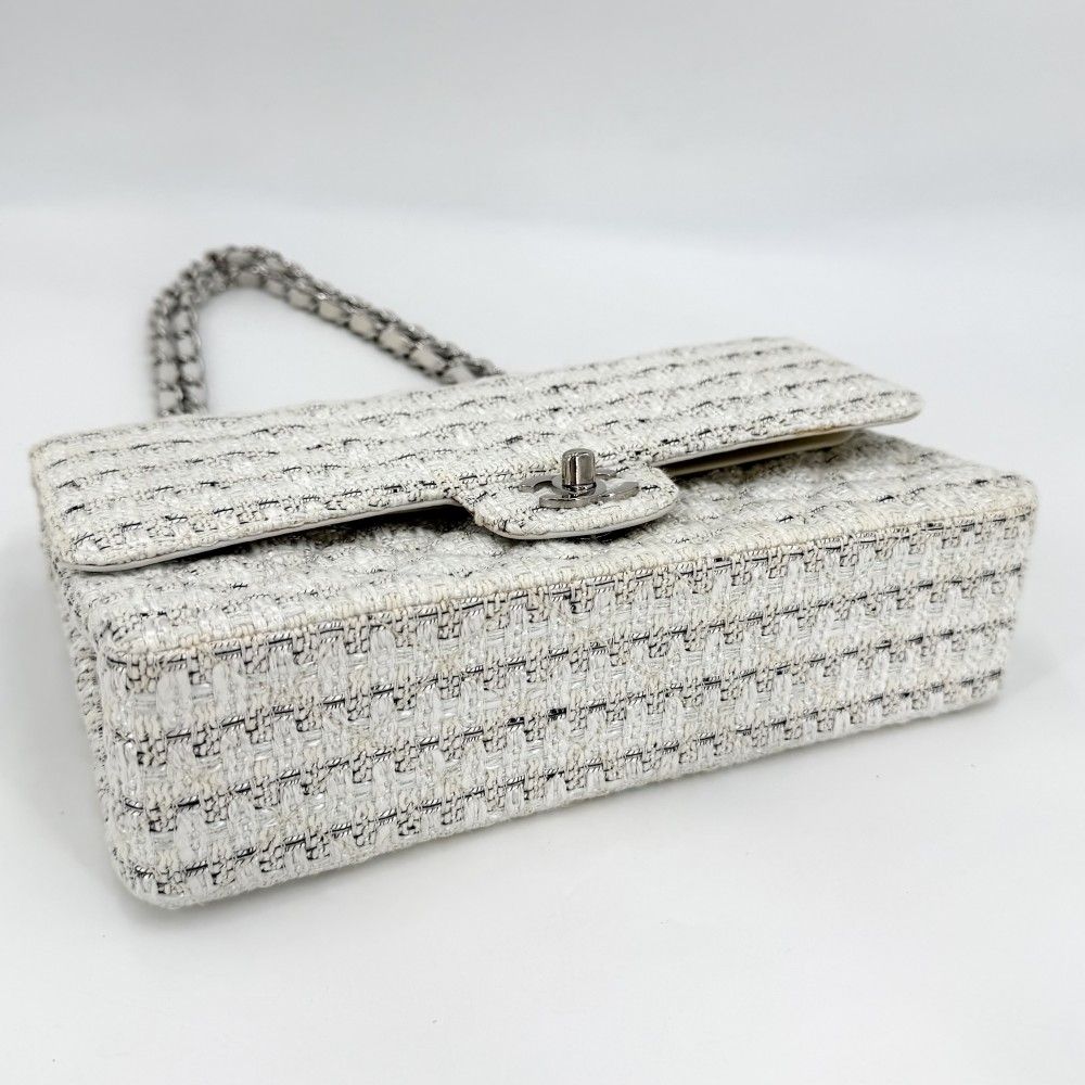 Chanel Shoulder Bag Quilted 25 CC Logo Bag Crossbody Double Flap Chain Tweed — view 3