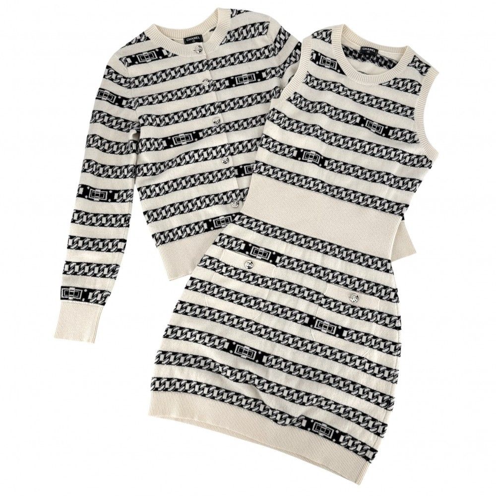 Chanel Set Coco Button Border Cardigan Sleeveless Dress Vintage 34 White Black