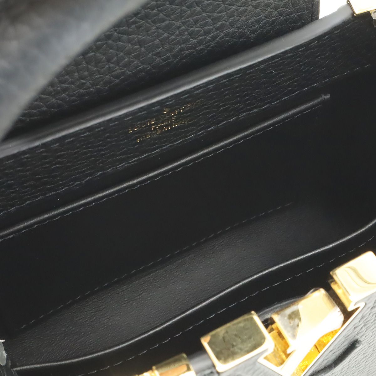Louis Vuitton Capucines Mini Bag 2-Way Taurillon Leather Noir Black — view 6