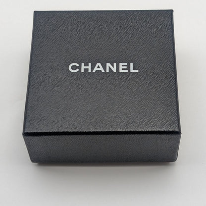 Chanel Brooch CC Logo Flower Gold Vintage 28 — view 8