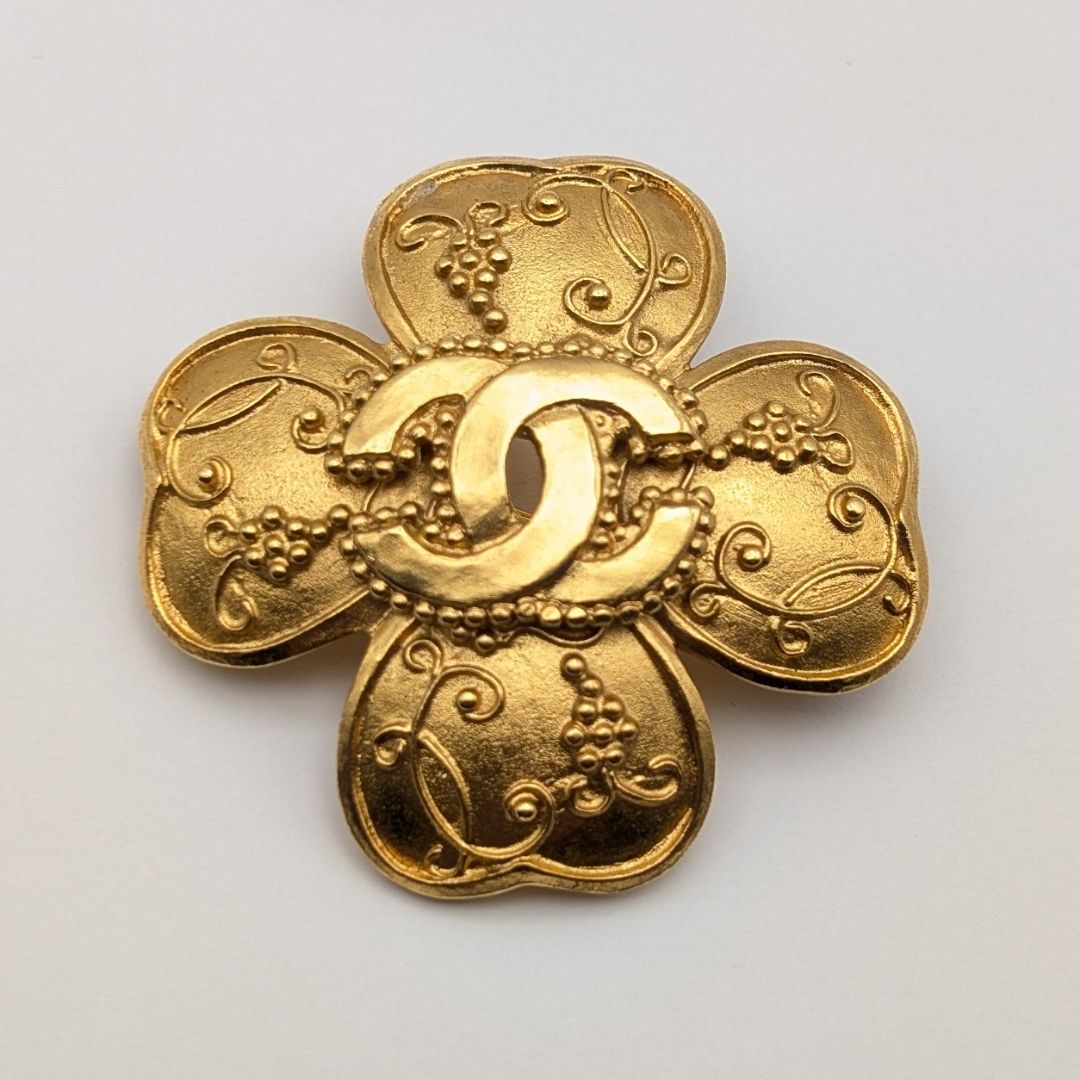 Chanel Brooch CC Logo Clover Gold Vintage