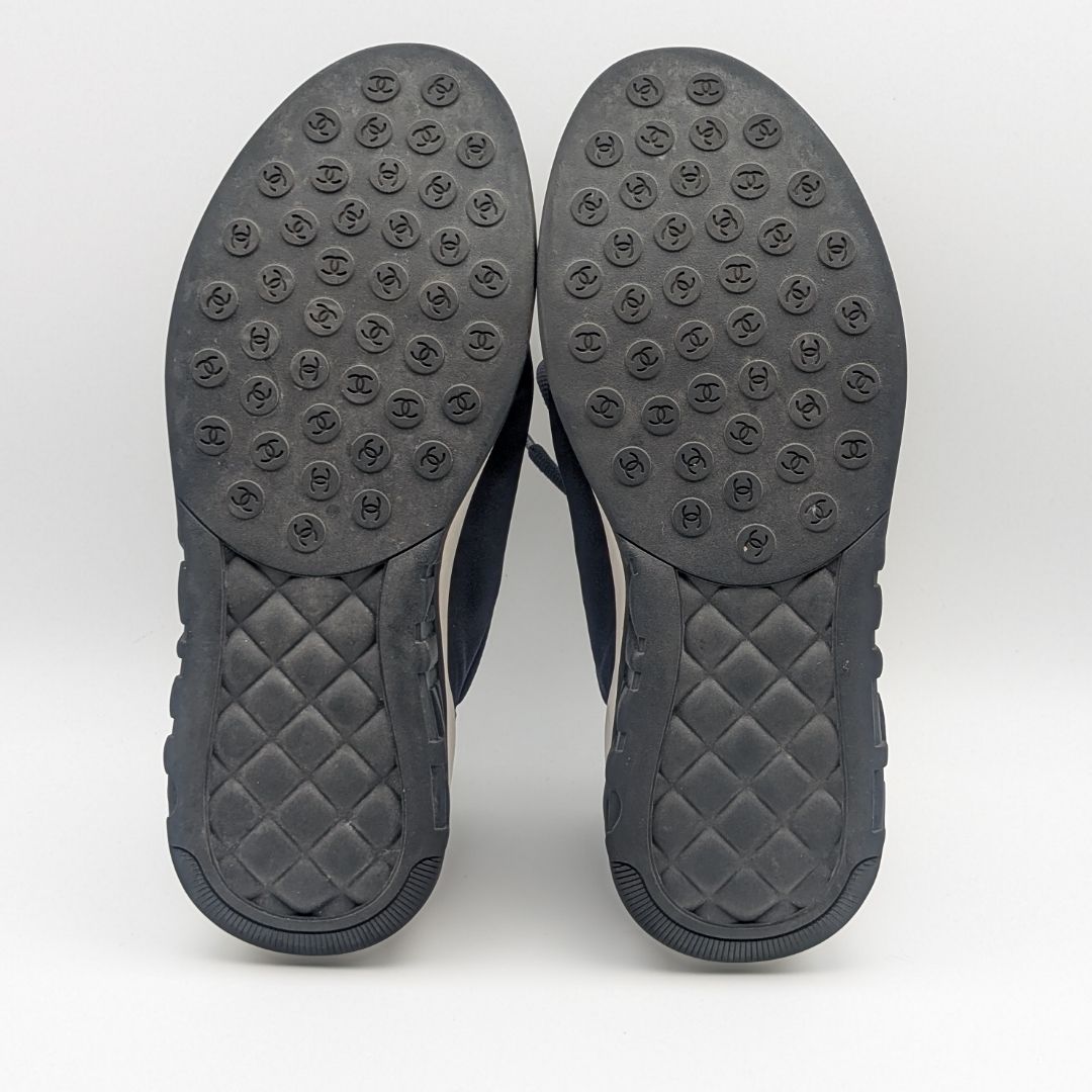 Chanel Sneakers CC Logo Black White Fabric Shoes — view 5