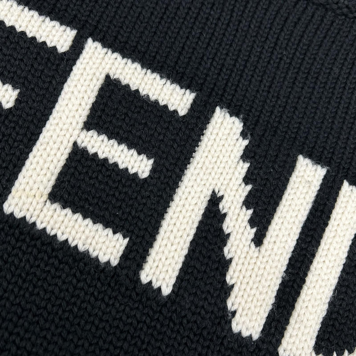 Fendi Black Wool 100 Logo Crew Neck Pullover Knit 52 Sweater — view 7